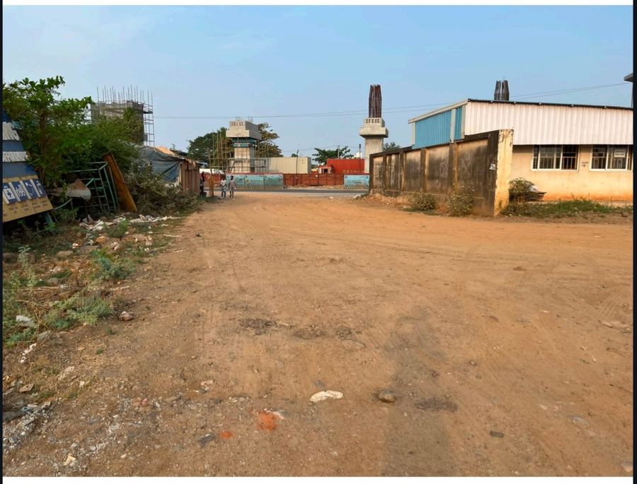 Land parcel near Madhavaram metro